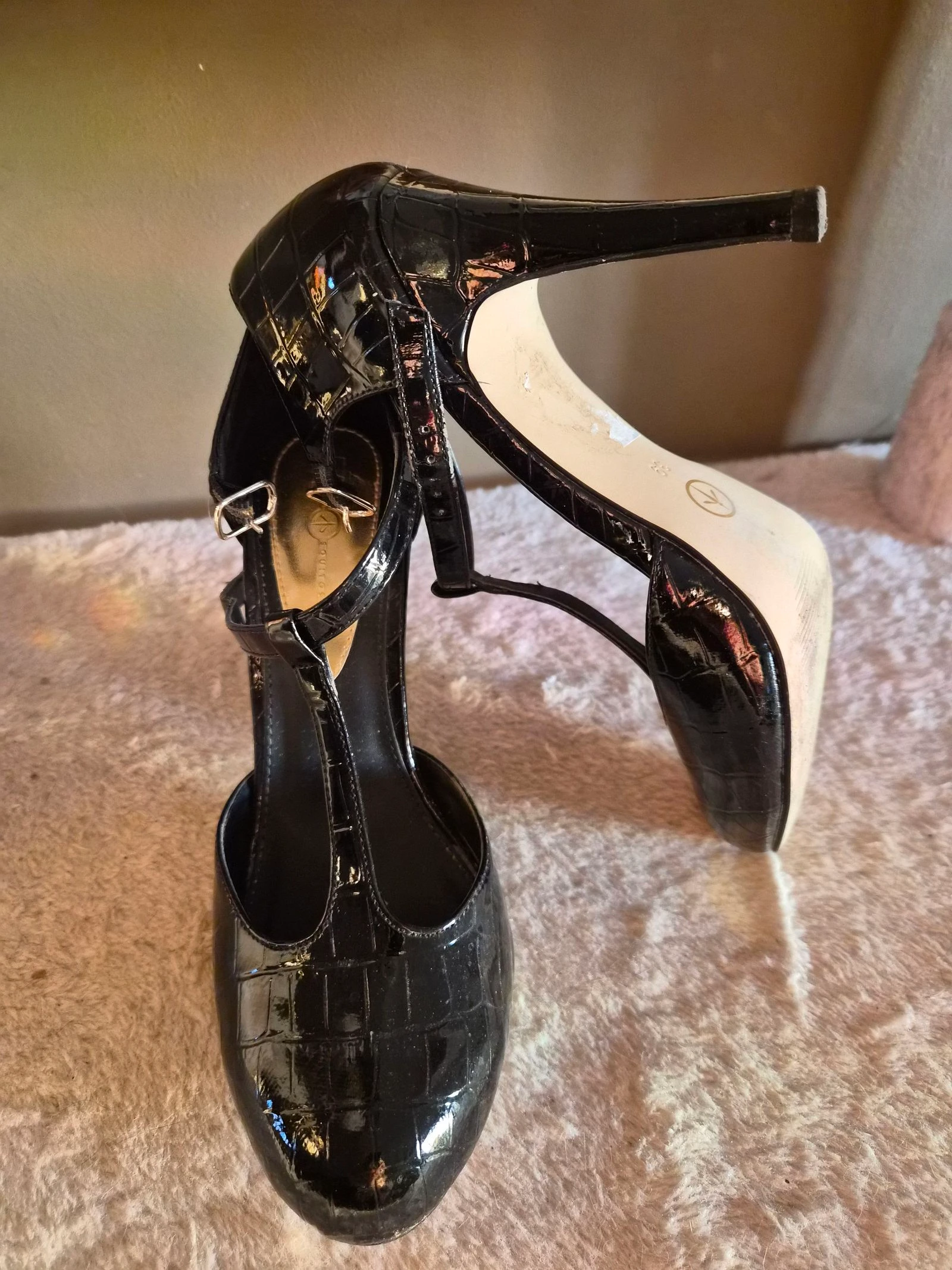 Zapatos de charol con tacones altos talla 39 – photo 2